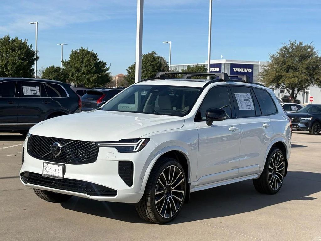 New 2026 Volvo XC90 B6 Ultra Dark Theme 7-Seater