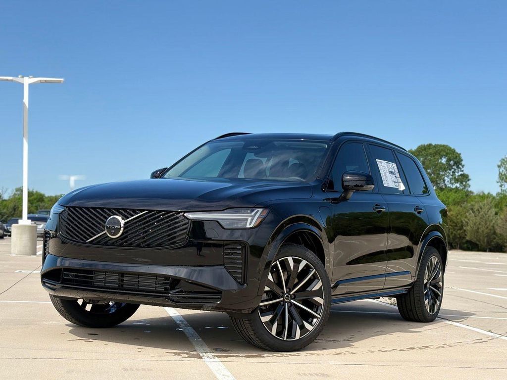 New 2026 Volvo XC90 Plug-In Hybrid T8 Ultra Dark Theme 7-Seater
