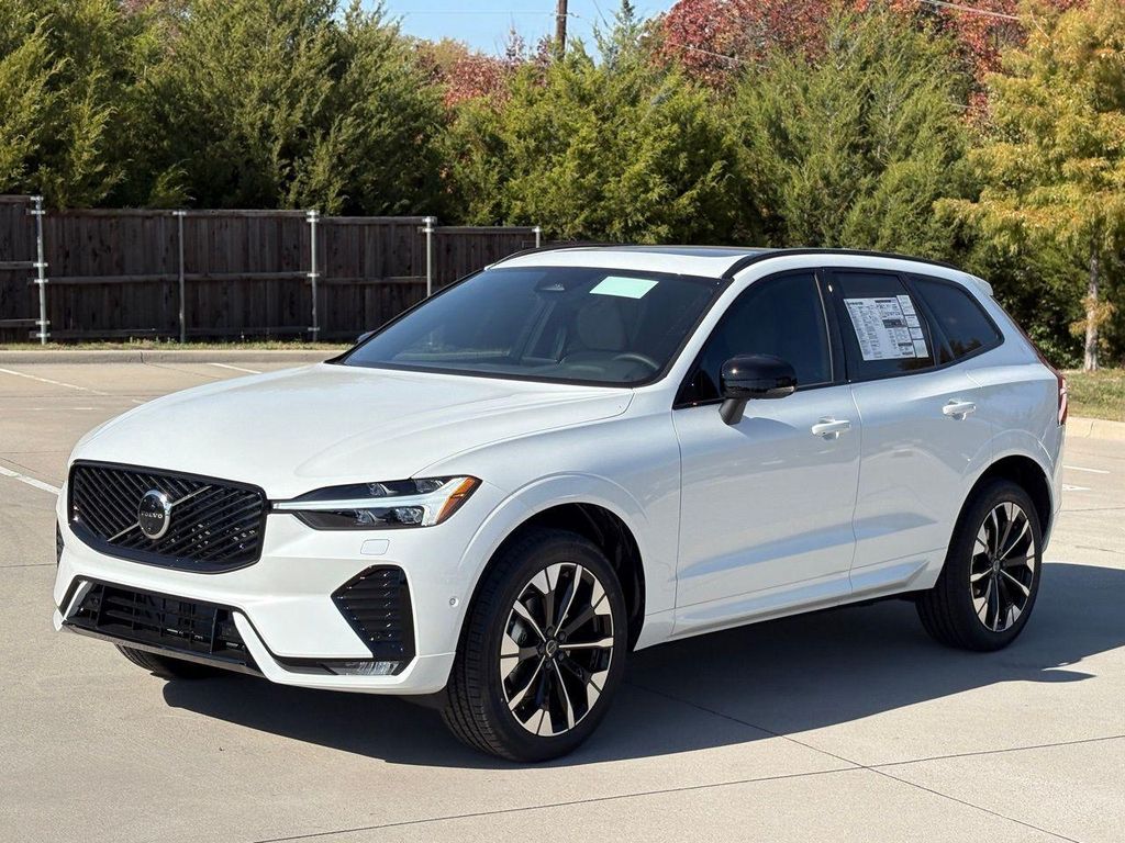 New 2026 Volvo XC60 B5 Plus