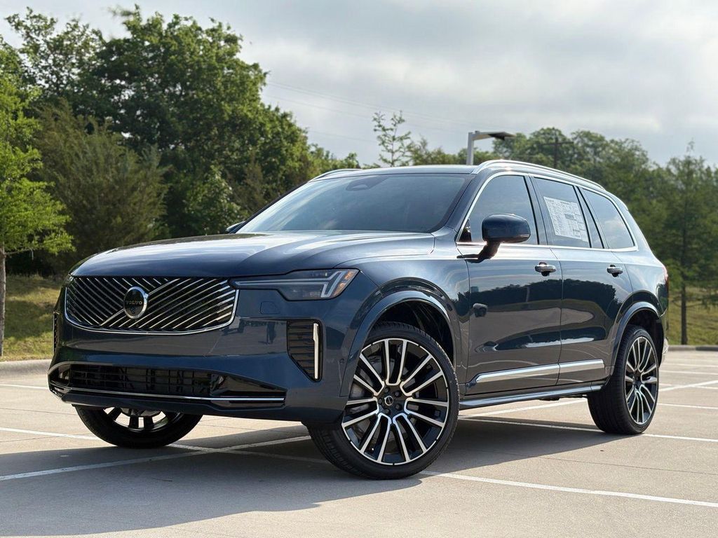 New 2026 Volvo XC90 B5 Plus 7-Seater