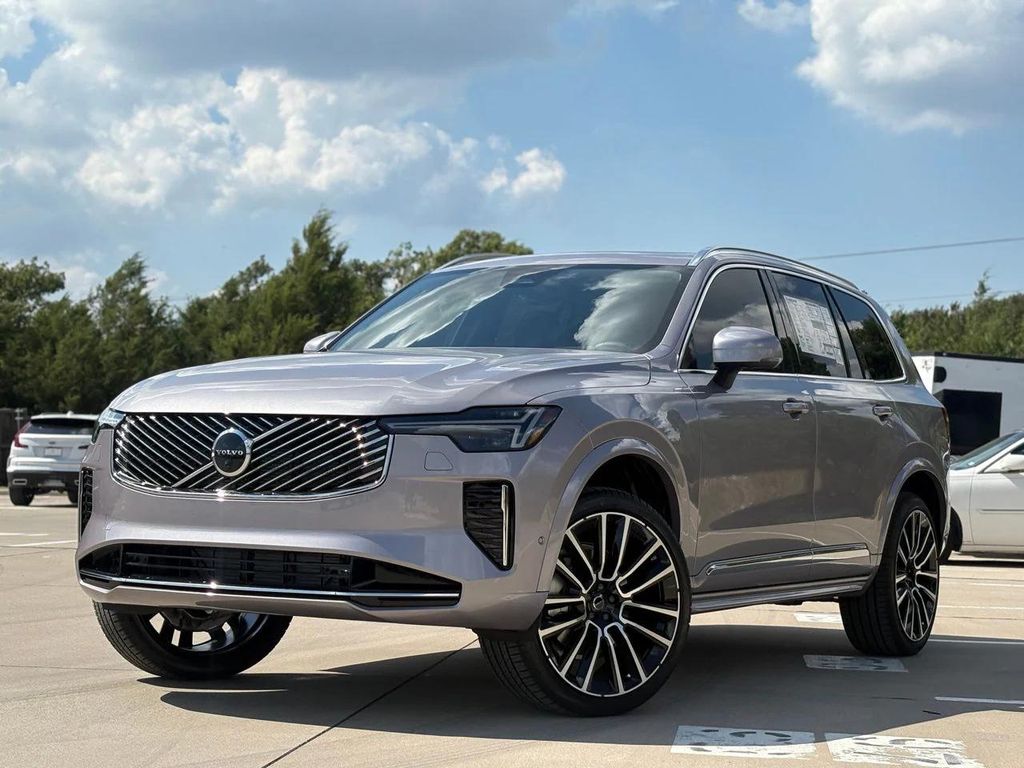 New 2026 Volvo XC90 B6 Plus 6-Seater