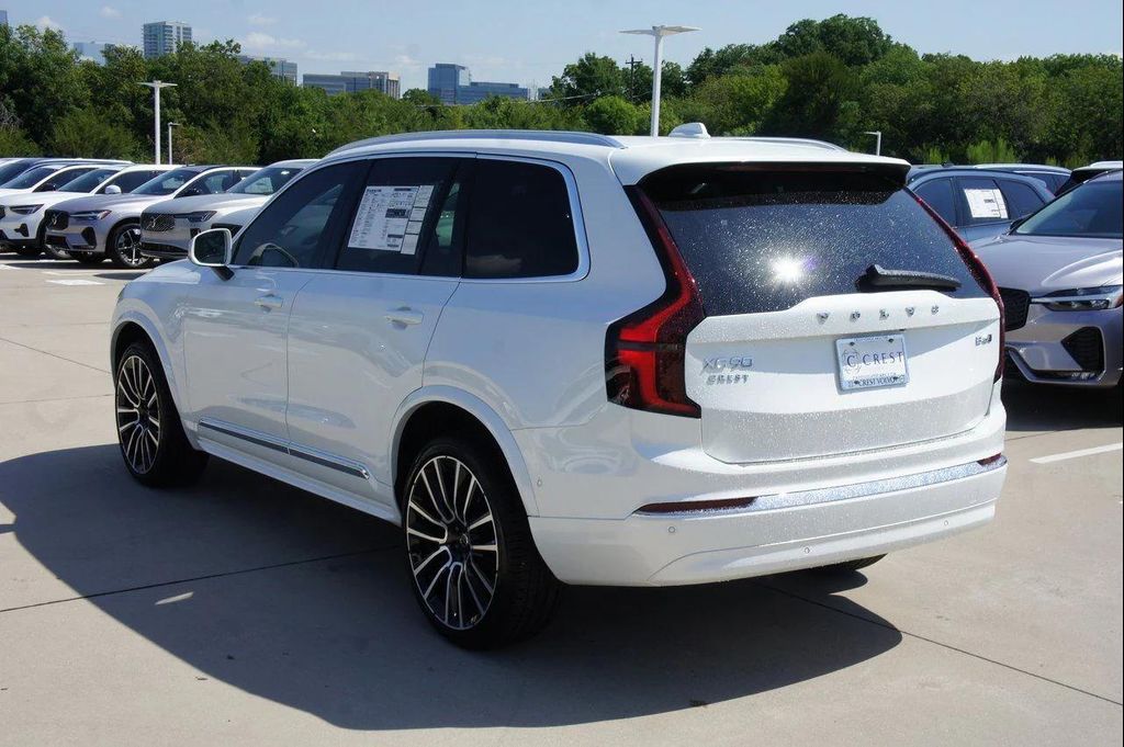 2026 Volvo XC90 B6 PLUS 7-SEATER 照片 4
