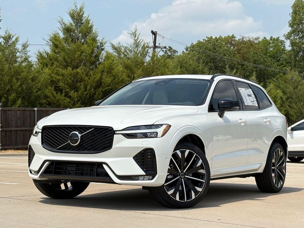 New 2026 Volvo XC60 B5 Ultra