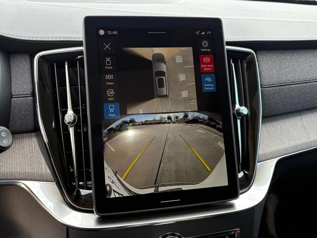 صورة مصغرة 17 لـ 2026 Volvo XC90 B6 ULTRA 7-SEATER