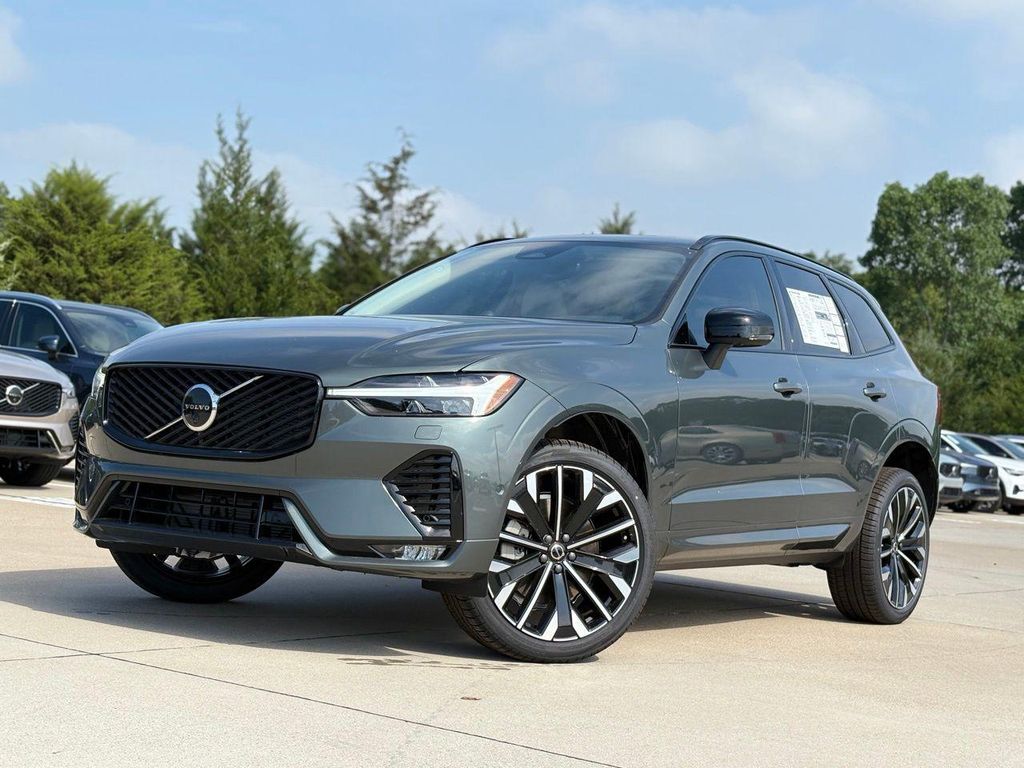 New 2026 Volvo XC60 B5 Ultra