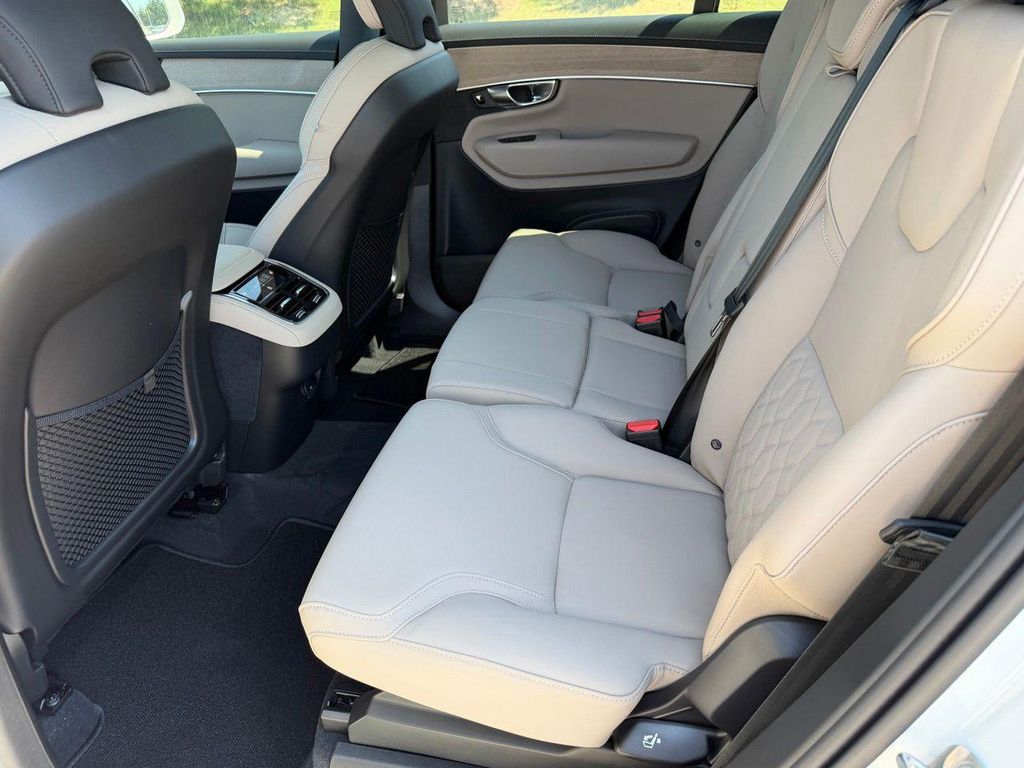 2026 Volvo XC90 B5 PLUS 7-SEATER — миниатюра 20