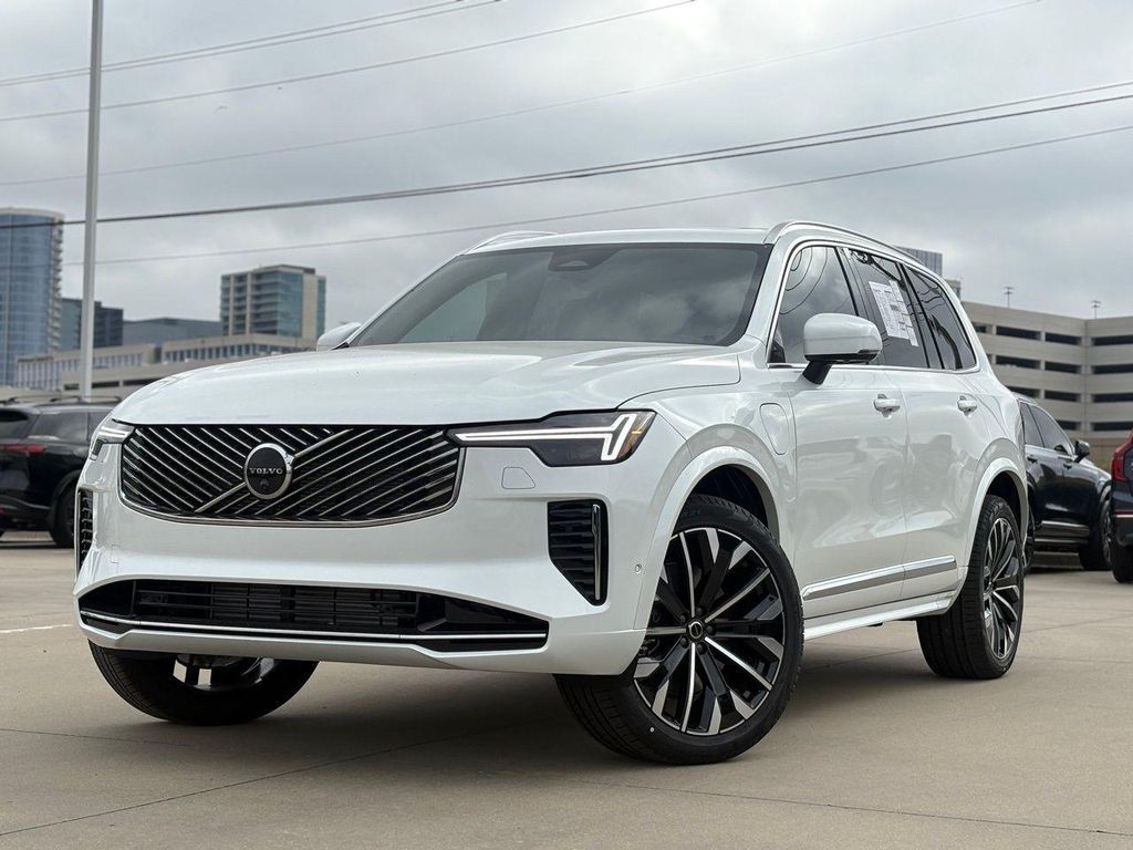 New 2026 Volvo XC90 Plug-In Hybrid T8 Plus 7-Seater