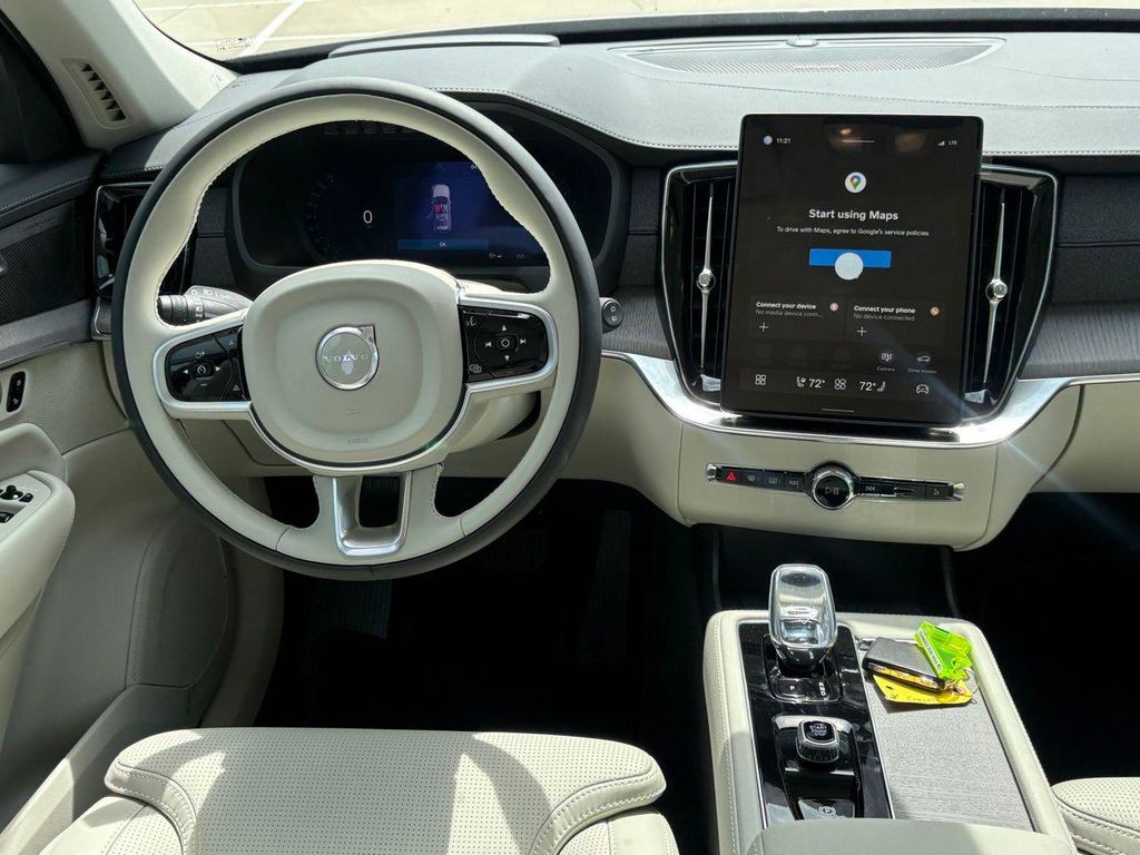 2026 Volvo XC90 B6 ULTRA DARK THEME 7-SEATER 缩略图 11