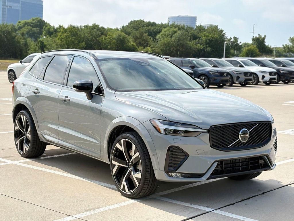 صورة مصغرة 3 لـ 2026 Volvo XC60 B5 ULTRA