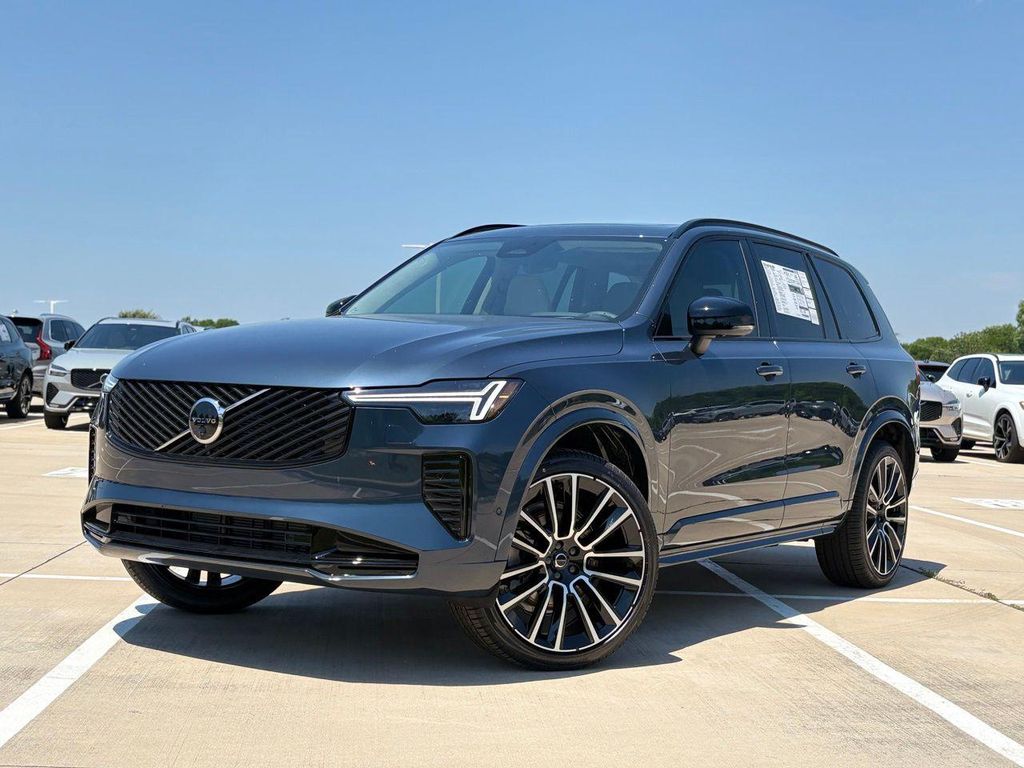 New 2026 Volvo XC90 B6 Ultra Dark Theme 7-Seater