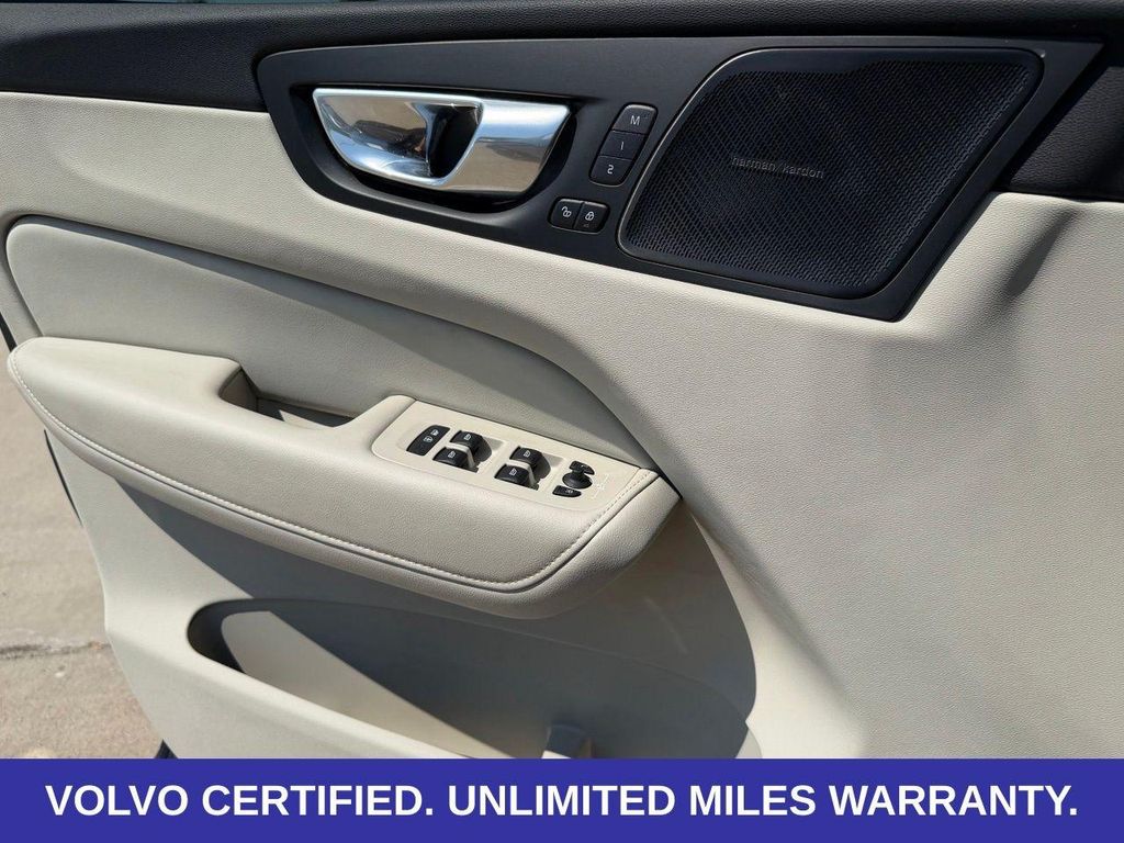 صورة مصغرة 24 لـ 2026 Volvo XC60 B5 ULTRA