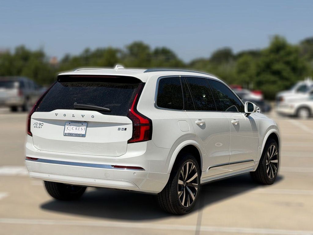 2026 Volvo XC90 B5 CORE 照片 5