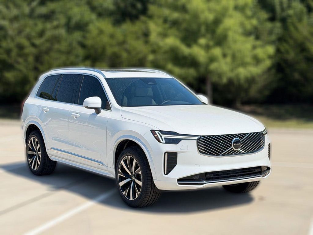 2026 Volvo XC90 B5 CORE 照片 3