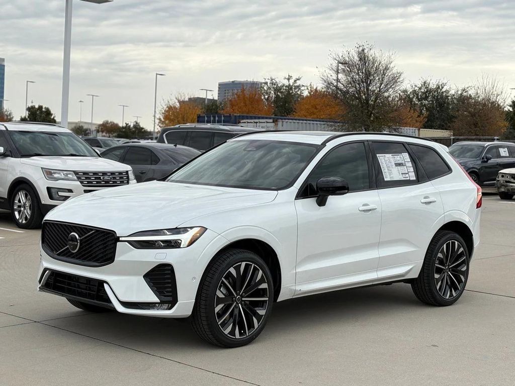New 2026 Volvo XC60 B5 Ultra