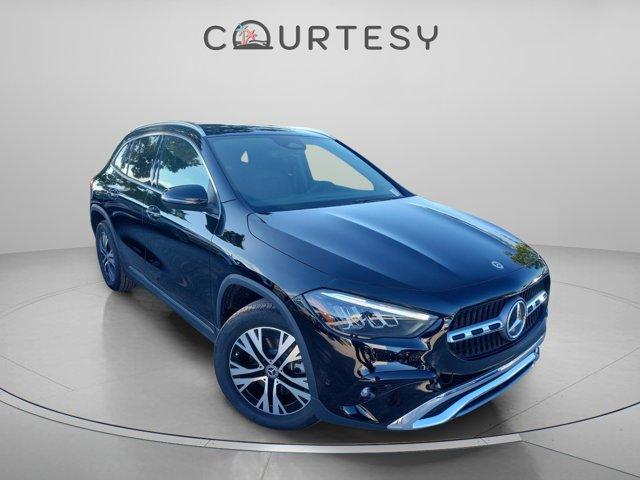 MERCEDES-BENZ GLA - 8