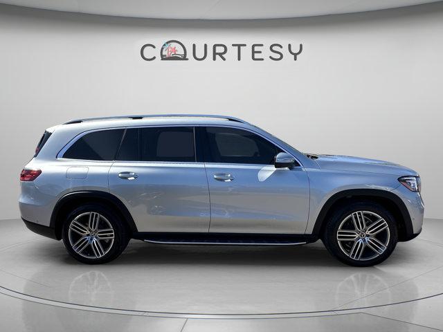 2024 Mercedes-BENZ GLS — фото 7
