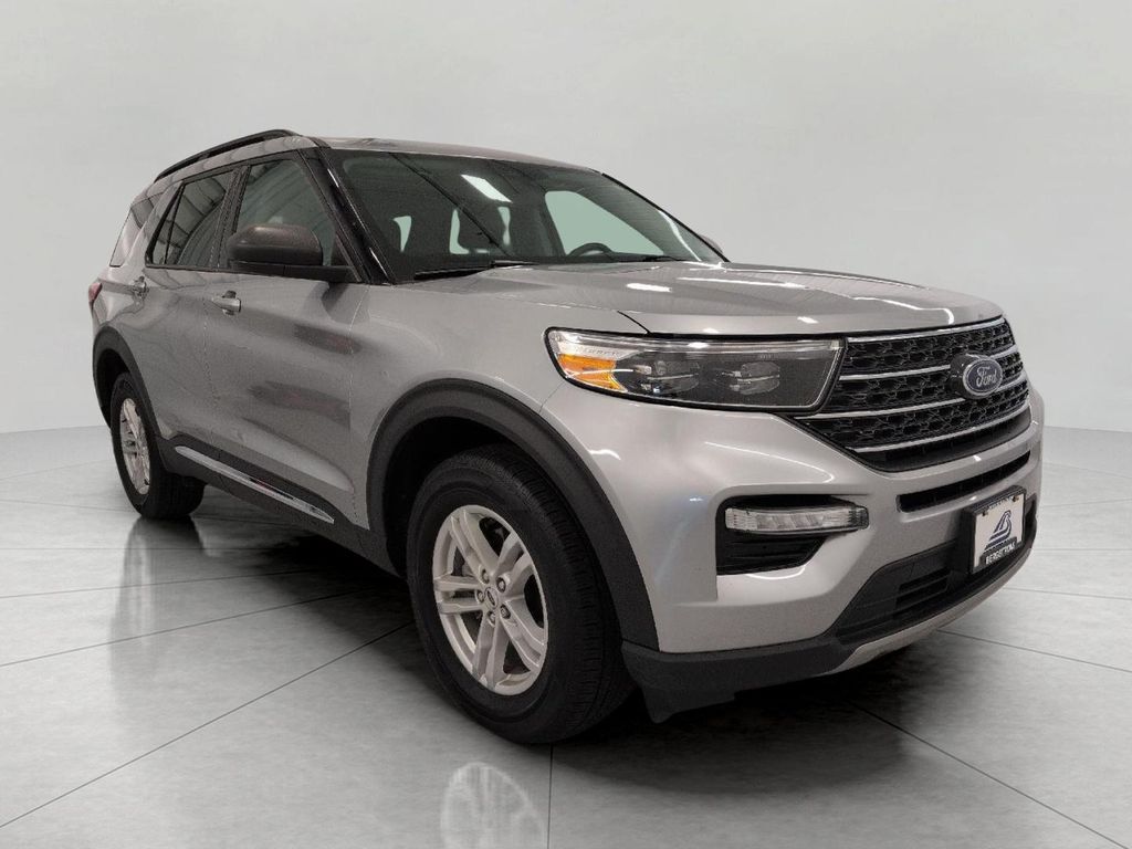 2024 FORD EXPLORER XLT — фото 1