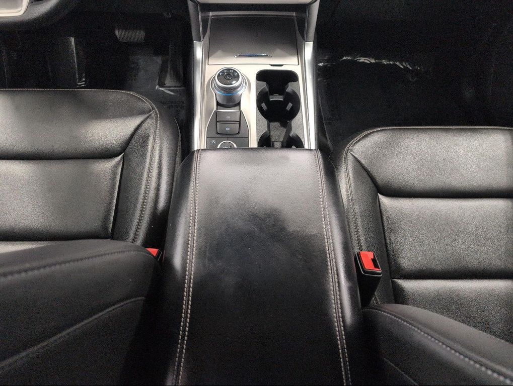 صورة مصغرة 17 لـ 2024 FORD EXPLORER XLT