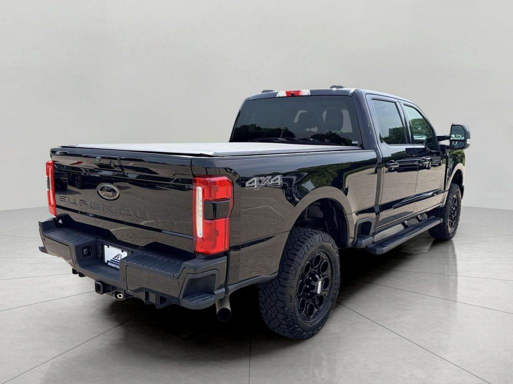 2025 FORD F-350 XLT 照片 9