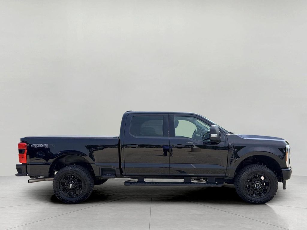 2025 FORD F-350 XLT 照片 5