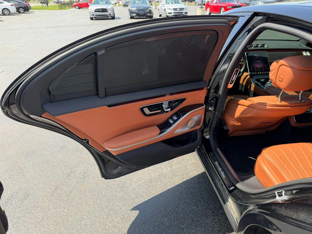 MERCEDES-BENZ S-CLASS - 10