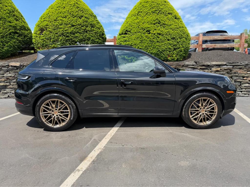 2025 Porsche CAYENNE 照片 8