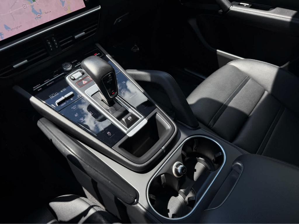 صورة مصغرة 30 لـ 2022 Porsche CAYENNE