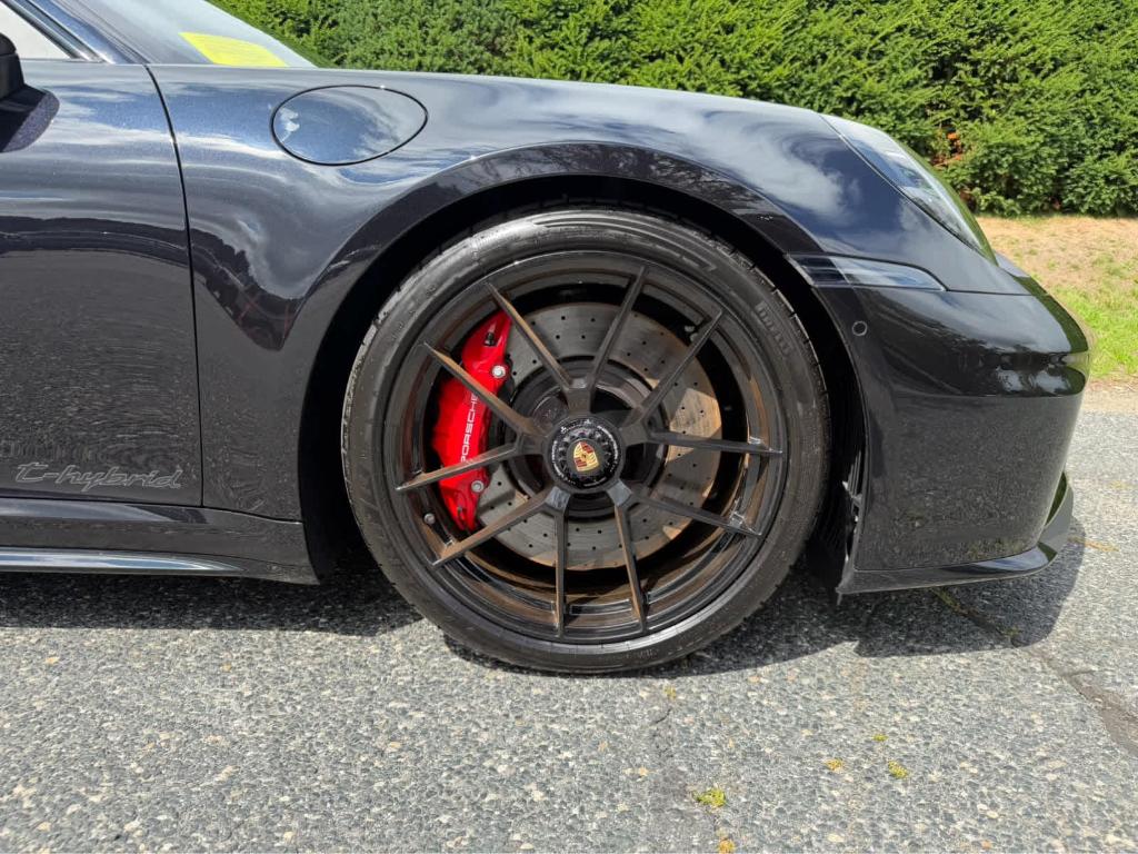 صورة 12 لـ 2026 Porsche 911 CARRERA 4 GTS