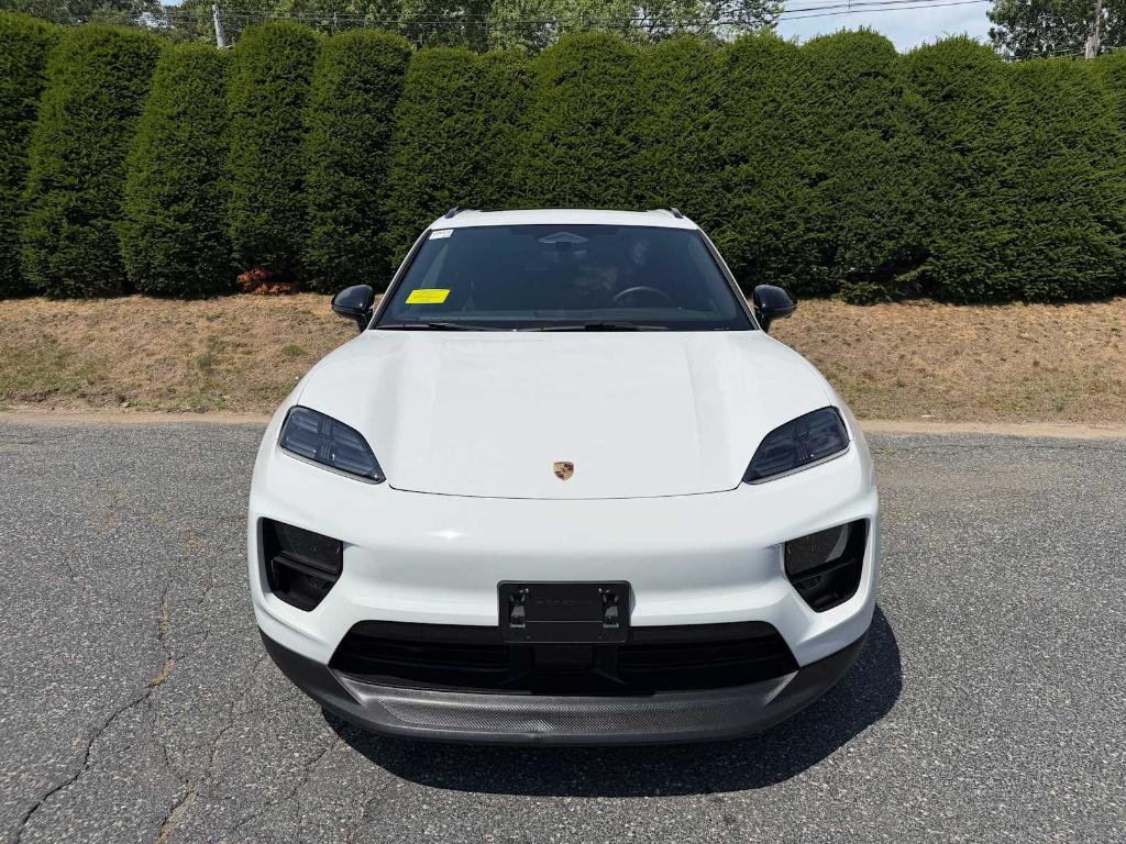 صورة مصغرة 10 لـ 2025 Porsche MACAN 4