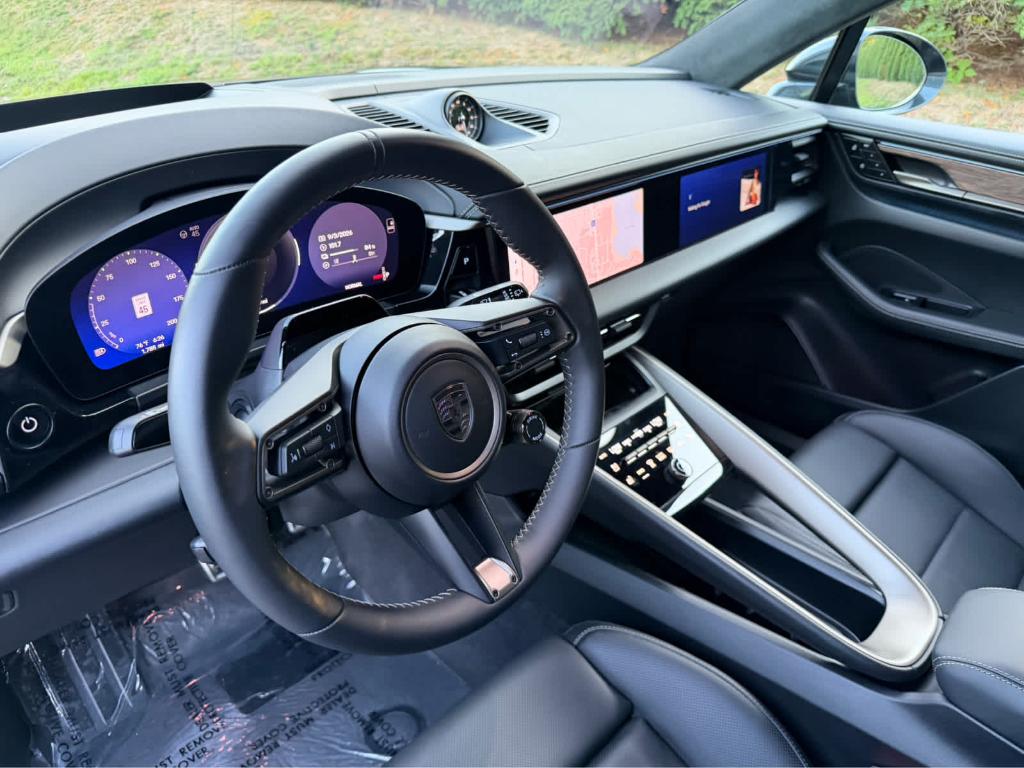 صورة 4 لـ 2026 Porsche MACAN TURBO