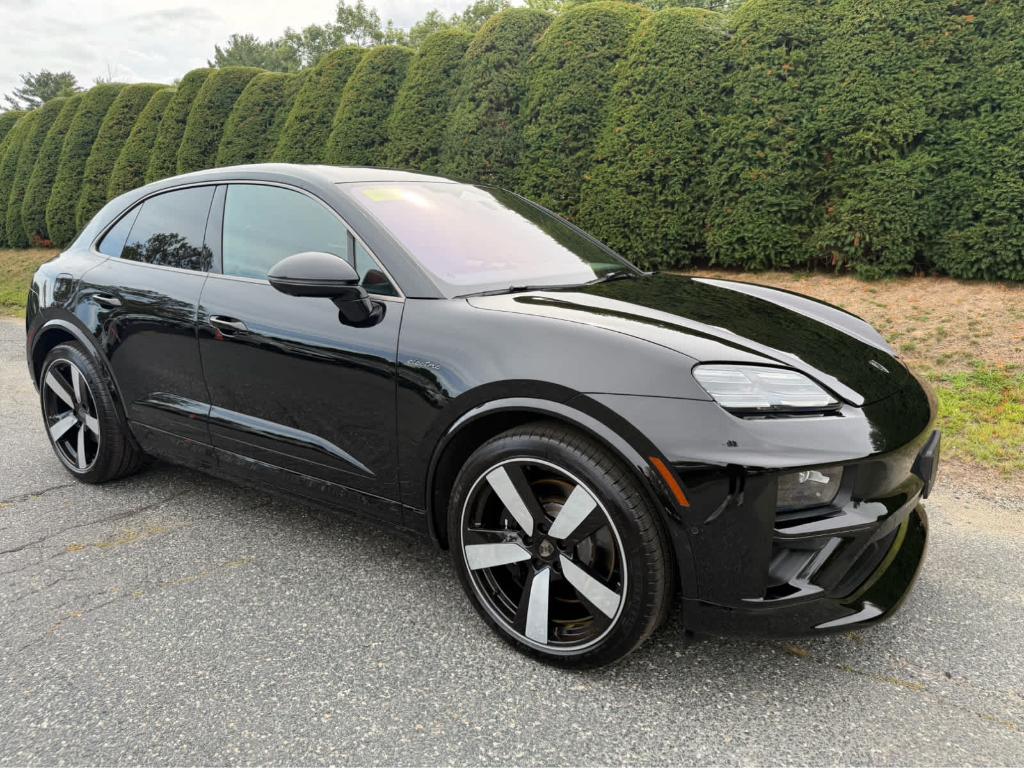 صورة 8 لـ 2025 Porsche MACAN TURBO