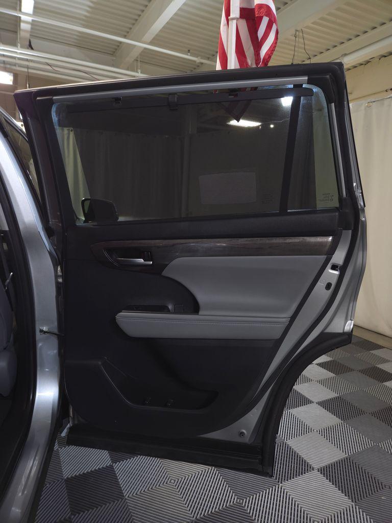 TOYOTA HIGHLANDER - 8