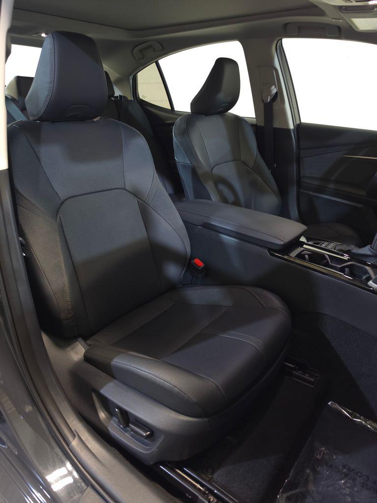 2026 Toyota CAMRY XLE photo 6