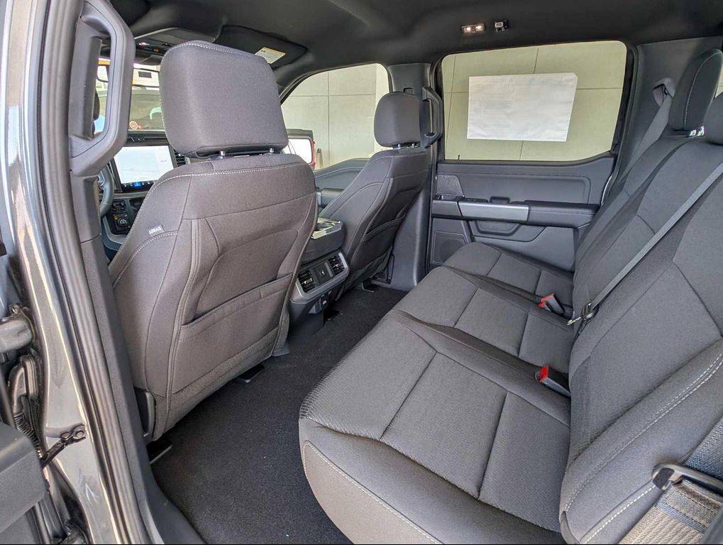 صورة مصغرة 17 لـ 2026 FORD F-150 XLT