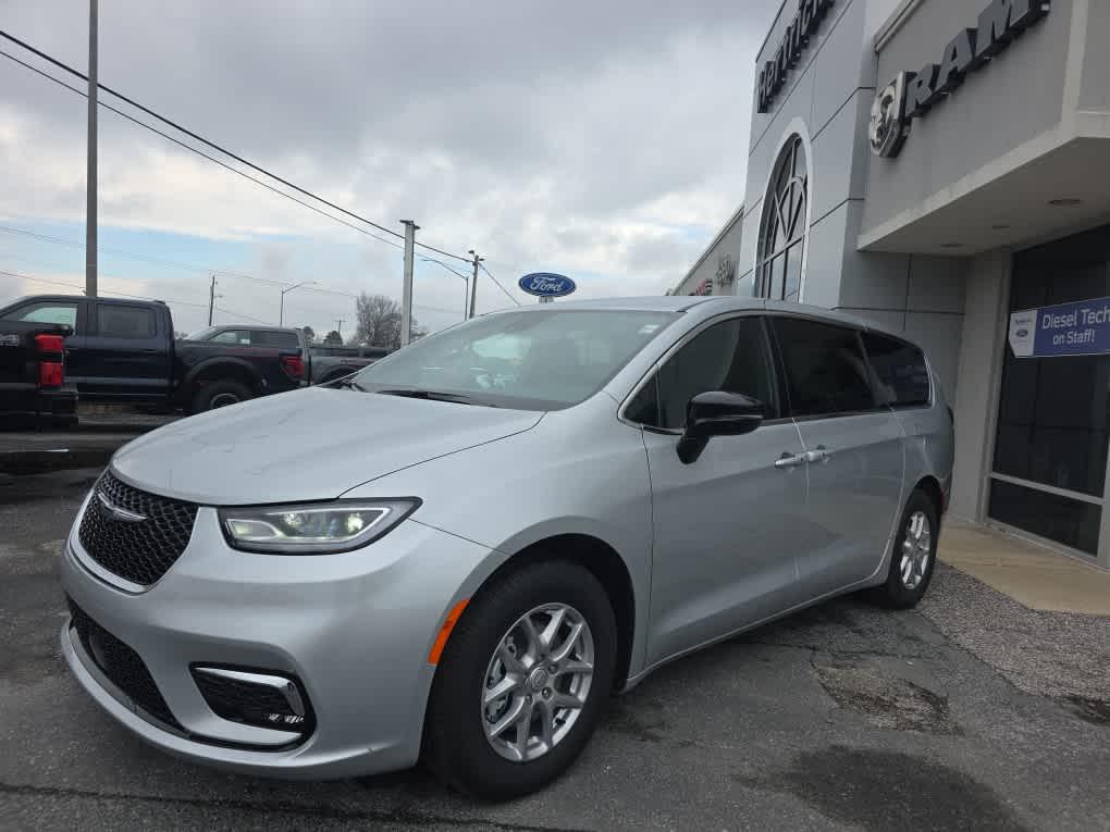 New 2026 Chrysler Pacifica L