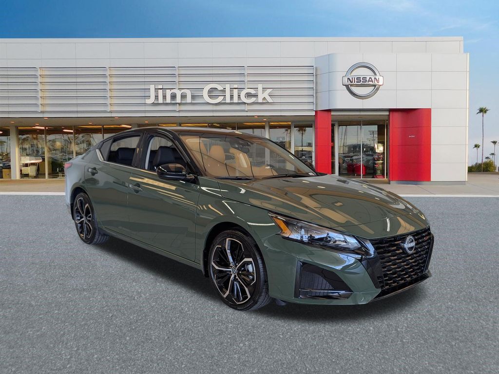 New 2026 Nissan Altima SR FWD