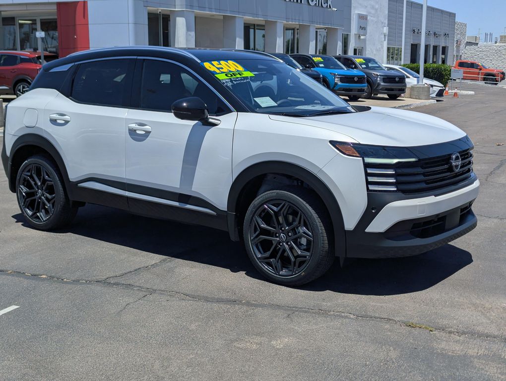 New 2026 Nissan Kicks SR