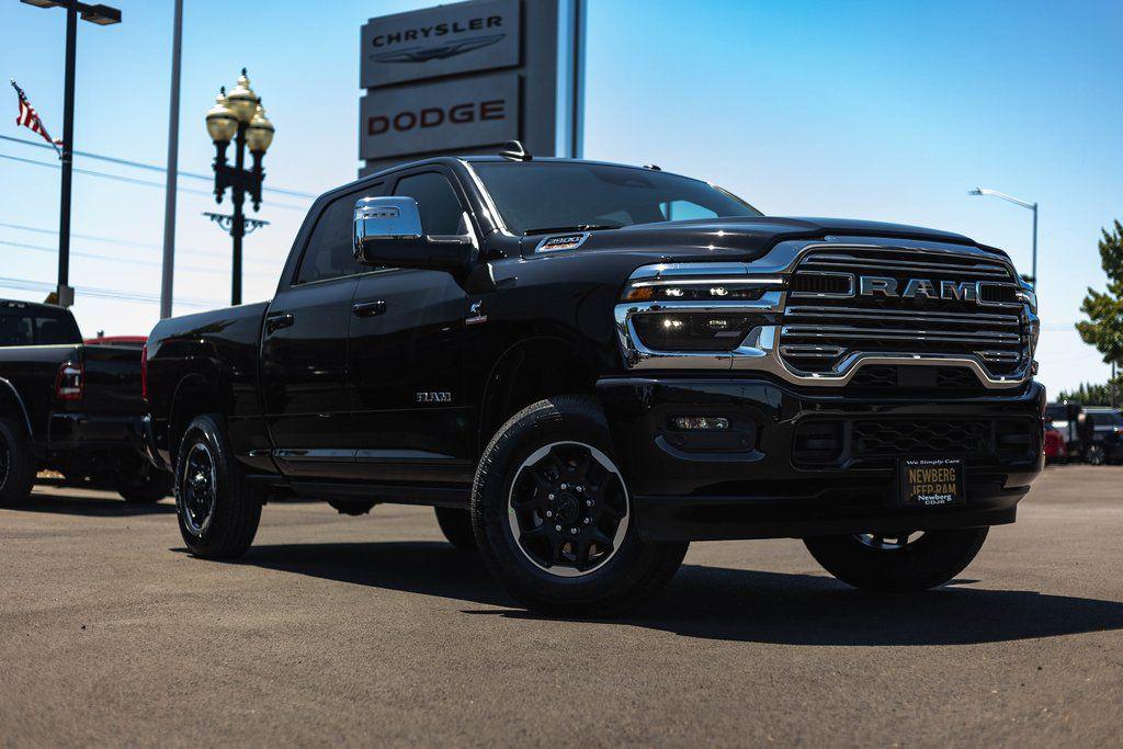 New 2025 RAM 2500 Laramie Crew Cab 4x4 6'4' Box