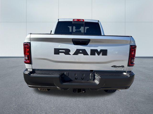 2026 RAM 2500 TRADESMAN CREW CAB 4X4 6'4' BOX — миниатюра 3