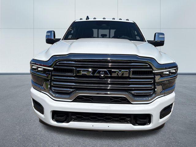 صورة 6 لـ 2026 RAM 2500 LARAMIE CREW CAB 4X4 6'4' BOX