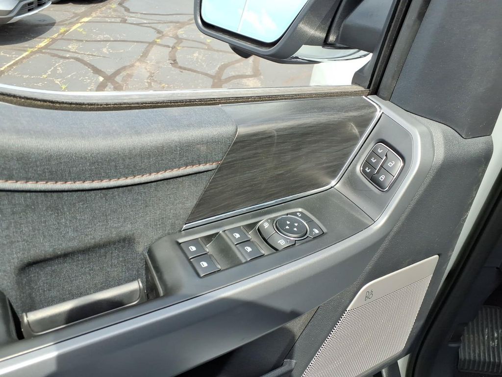 صورة مصغرة 11 لـ 2026 FORD F-150 LARIAT