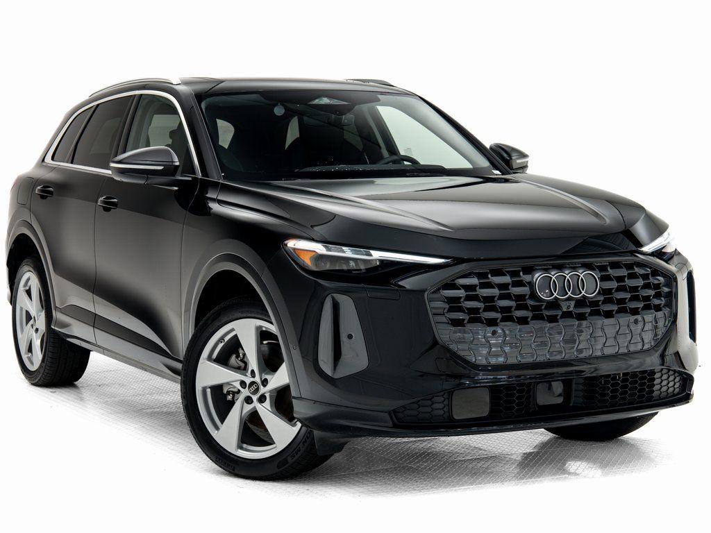 New 2025 Audi Q5 Premium Plus TFSI quattro S tronic