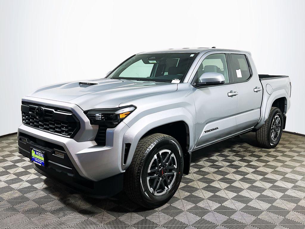 TOYOTA TACOMA - 4