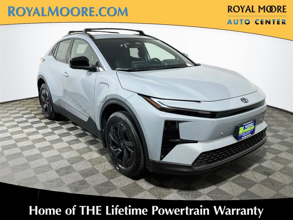 New 2026 Toyota C-HR SE