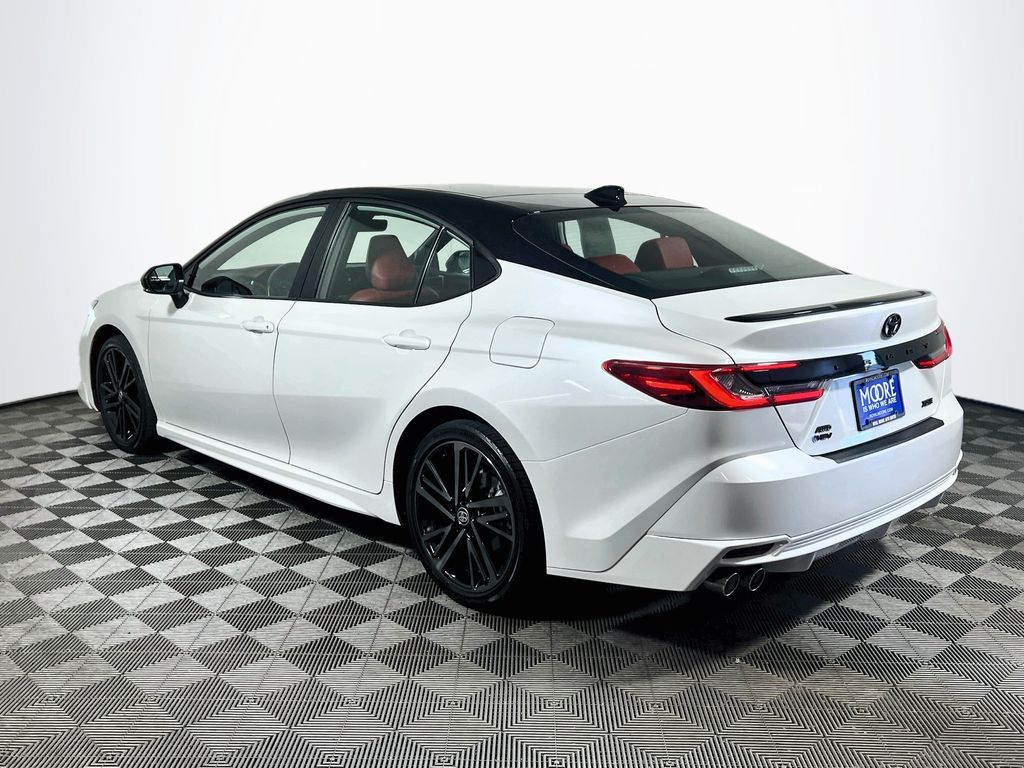 2025 Toyota CAMRY XSE — фото 5