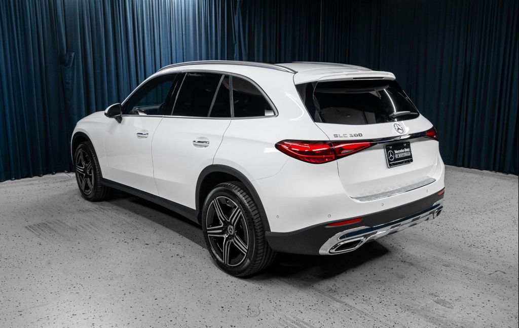 MERCEDES-BENZ GLC - 6