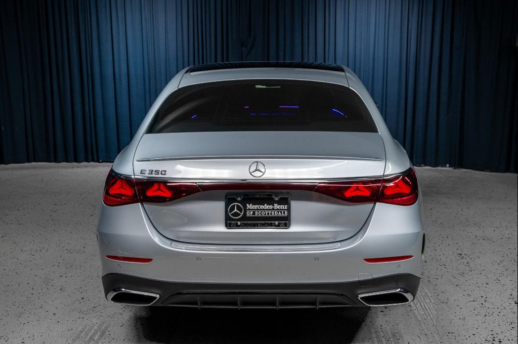 MERCEDES-BENZ E-CLASS - 8