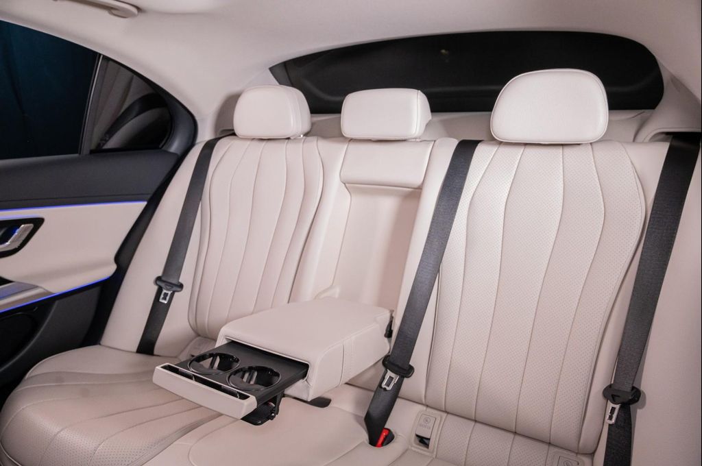 2026 Mercedes-BENZ E-CLASS — миниатюра 30