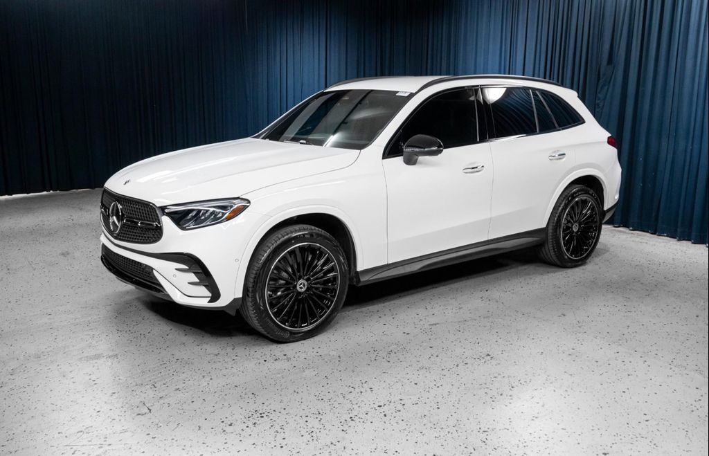 New 2026 Mercedes-Benz GLC 300 Base