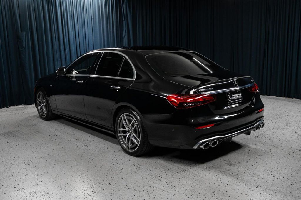 MERCEDES-BENZ E-CLASS - 9